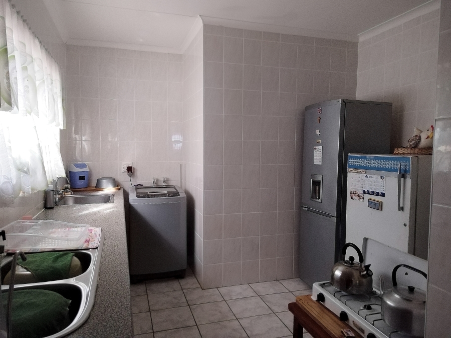 3 Bedroom Property for Sale in Fraaiuitsig Western Cape